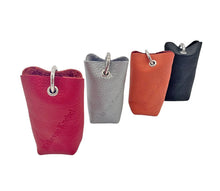 Laden Sie das Bild in den Galerie-Viewer, KvK Handcrafted - Gassibeutel Etui aus Leder