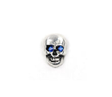 Laden Sie das Bild in den Galerie-Viewer, KvK Handcrafted Bag Holder Skull