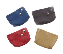 Laden Sie das Bild in den Galerie-Viewer, KvK Handcrafted Bag Holder Skull
