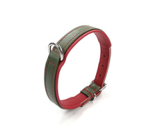 Laden Sie das Bild in den Galerie-Viewer, Handcrafted Set Limited Edition - Halsband und Leine im Set