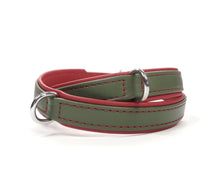 Laden Sie das Bild in den Galerie-Viewer, Handcrafted Set Limited Edition - Halsband und Leine im Set