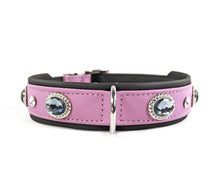 Laden Sie das Bild in den Galerie-Viewer, KvK Handcrafted - Klassik Curved Collar - Bling Flieder