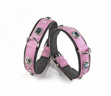 Laden Sie das Bild in den Galerie-Viewer, KvK Handcrafted - Klassik Curved Collar - Bling Flieder