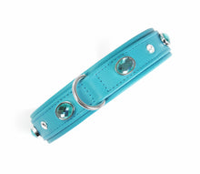 Laden Sie das Bild in den Galerie-Viewer, KvK Handcrafted - Klassik Curved Collar - Bling Türkis