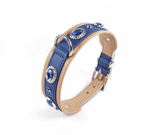 Laden Sie das Bild in den Galerie-Viewer, KvK Handcrafted - Klassik Curved Collar - Bling Royal