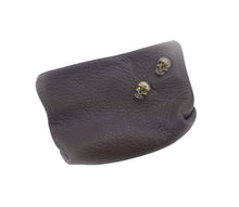 Laden Sie das Bild in den Galerie-Viewer, KvK Handcrafted Bag Holder Skull