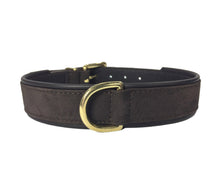 Laden Sie das Bild in den Galerie-Viewer, KvK Handcrafted - Klassik Curved Collar Nubuk