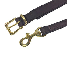 Laden Sie das Bild in den Galerie-Viewer, KvK Handcrafted - Klassik Curved Collar Nubuk