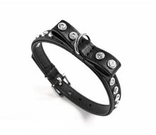 Laden Sie das Bild in den Galerie-Viewer, Handcrafted - Halsband Loop Bling Exklusive