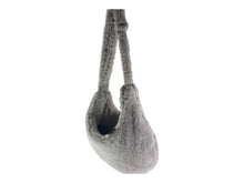 Laden Sie das Bild in den Galerie-Viewer, Kangaroo Bag Hundetasche - Double Plush Grau
