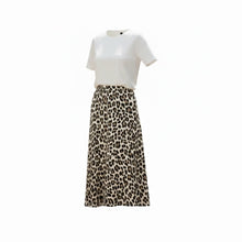 Laden Sie das Bild in den Galerie-Viewer, Wild, feminin &amp; stilsicher - Maxikleid, Long Skirt oder Hose
