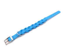 Laden Sie das Bild in den Galerie-Viewer, Robustes Halsband in Flecht Optik - Blau
