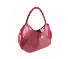 Laden Sie das Bild in den Galerie-Viewer, Weave Carrier - Hundetasche

