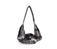 Laden Sie das Bild in den Galerie-Viewer, Crossbag - Softshell Edition in div. Farben - Hundetasche
