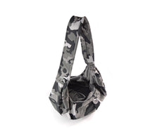 Laden Sie das Bild in den Galerie-Viewer, Crossbag - Softshell Edition in div. Farben - Hundetasche
