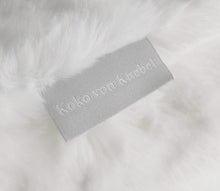 Laden Sie das Bild in den Galerie-Viewer, Donut Cushion Off-White - Hundekissen
