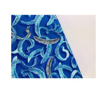 Laden Sie das Bild in den Galerie-Viewer, Cult Couture Scarf - Pop Farben
