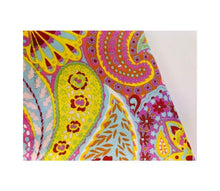 Laden Sie das Bild in den Galerie-Viewer, Cult Couture Scarf - Pop Farben
