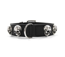 Laden Sie das Bild in den Galerie-Viewer, KvK Handcrafted - Black Skull Masterpiece
